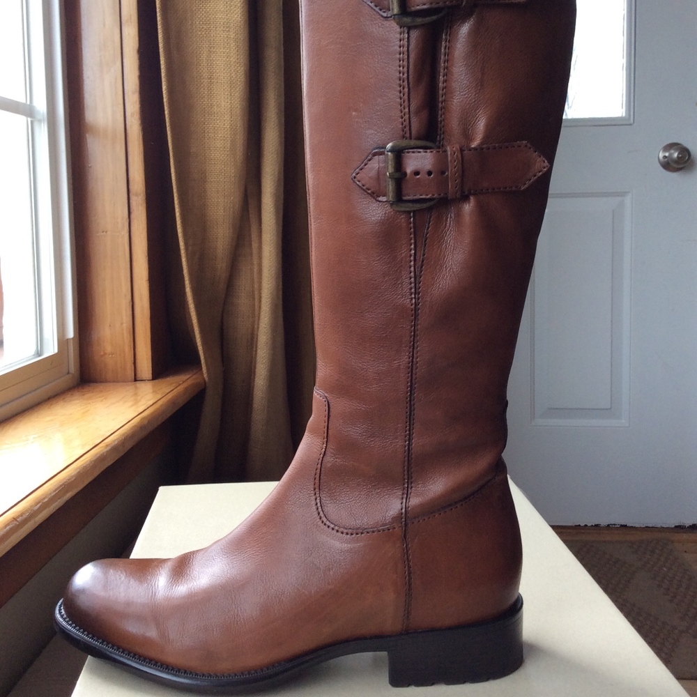 CLARKS Mullin Spice Leather Boot,8M, Like New